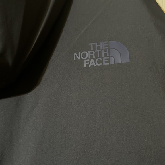 North face quilted jacket - Picture 2 of 3